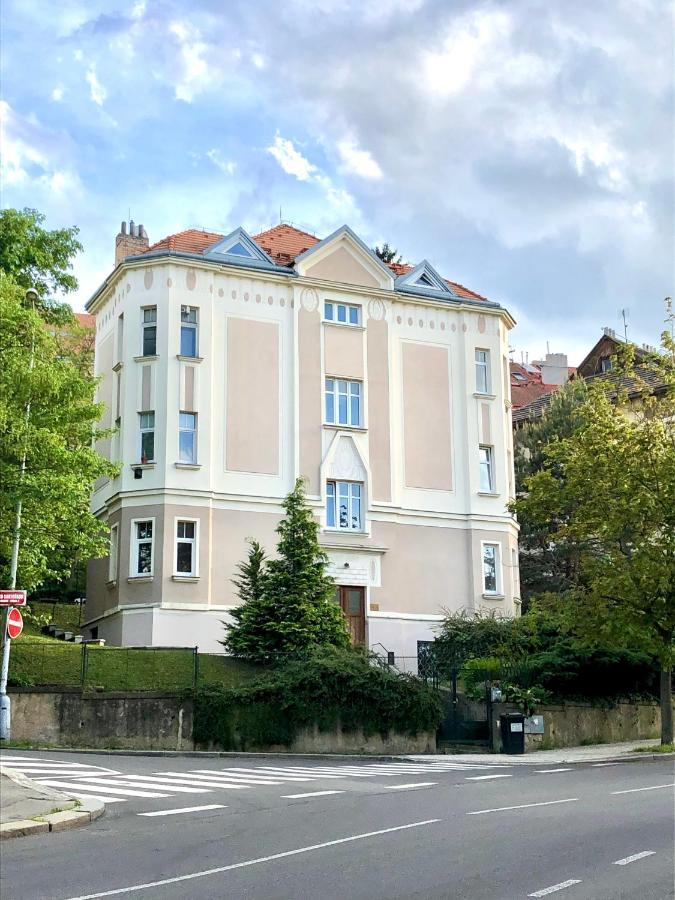 Central-modern-apartment Appartement